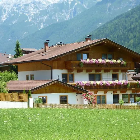 Haus Stern Apartment Neustift im Stubaital Exterior photo